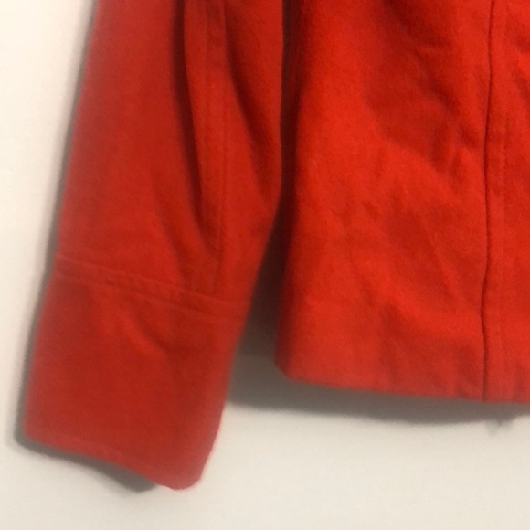 Coat - Picture 7 of 9